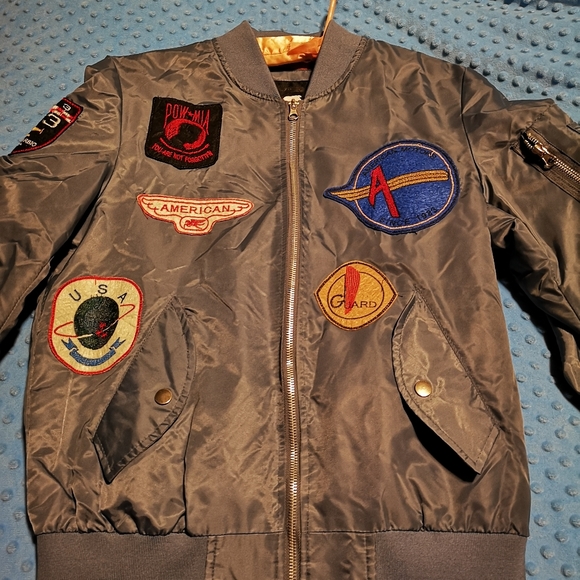 Jacket - Picture 5 of 5